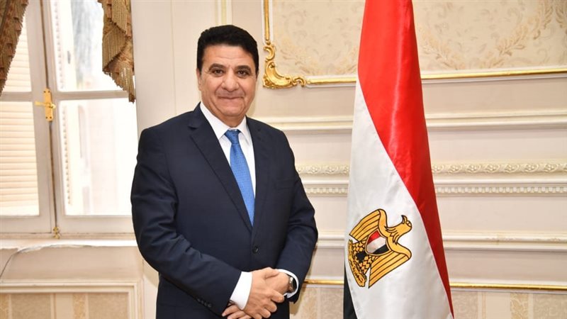 عصام العزب