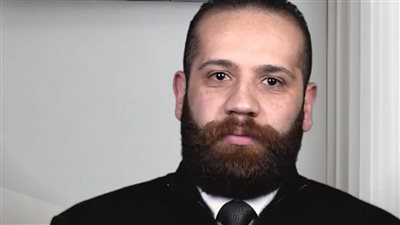 خاص| ما هو الوقت المناسب لزيارة طبيب الأسنان.. د. أحمد ماهر يجيب