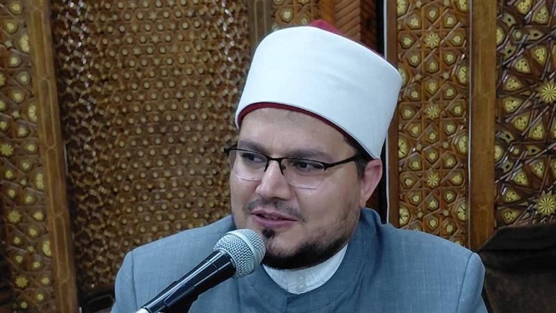 الدكتور مصطفى حسن