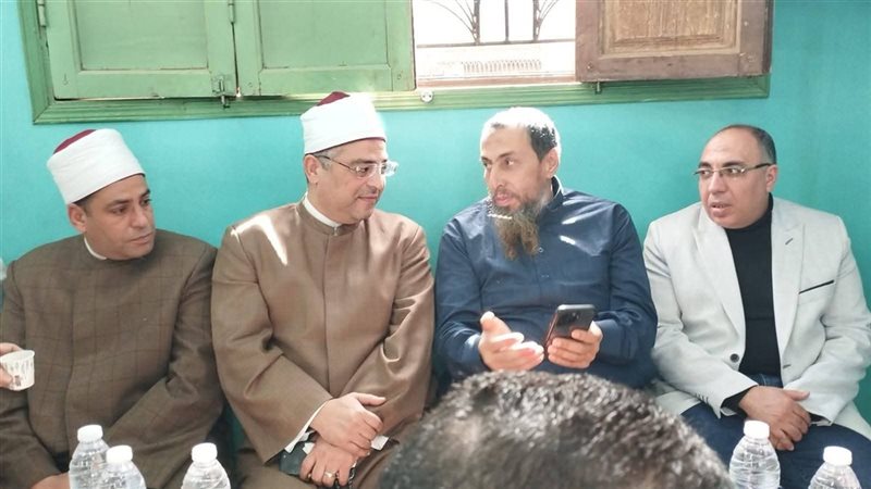 الاوقاف تقدم العزاء