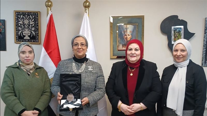 المستشارة أمل عمار
