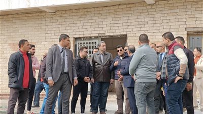 وزير الشباب ومحافظ دمياط يفتتحان الملعب الخماسي المطور بمركز شباب ميت الخولي