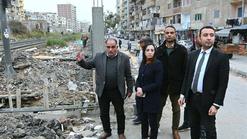 محافظ البحيرة تتفقد