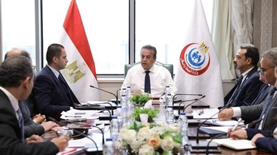 وزير الصحة: يوجه بإنهاء قوائم الانتظار وحوكمة قرارات العلاج على نفقة الدولة