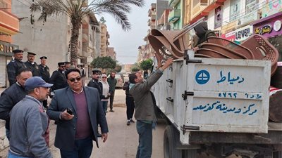حملة موسعة بكفر سعد لرفع الإشغالات والتعديات واستعادة الانضباط بالشوارع العامة