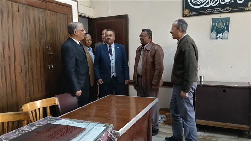 اختيار رؤساء ومراقبي