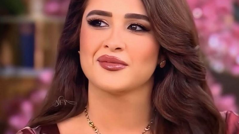 الفنانة ياسمين عبد