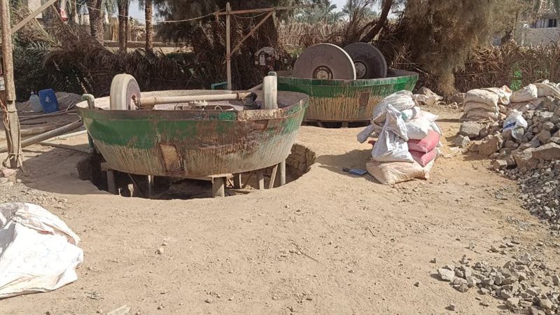 طواحين الذهب في قنا