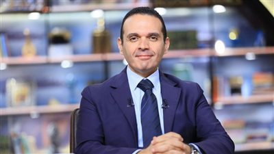 مدحت نافع يشرح استراتيجية الصناديق لإيقاف الخسائر عند تجاوز سعر الصرف 