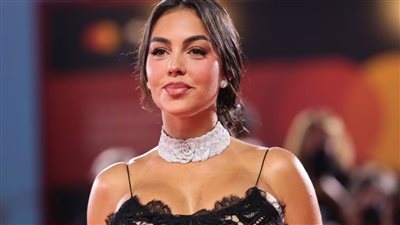 على أنغام يا سمرة لسانت ليفانت.. جورجينا رودريجيز تتألق مجددا