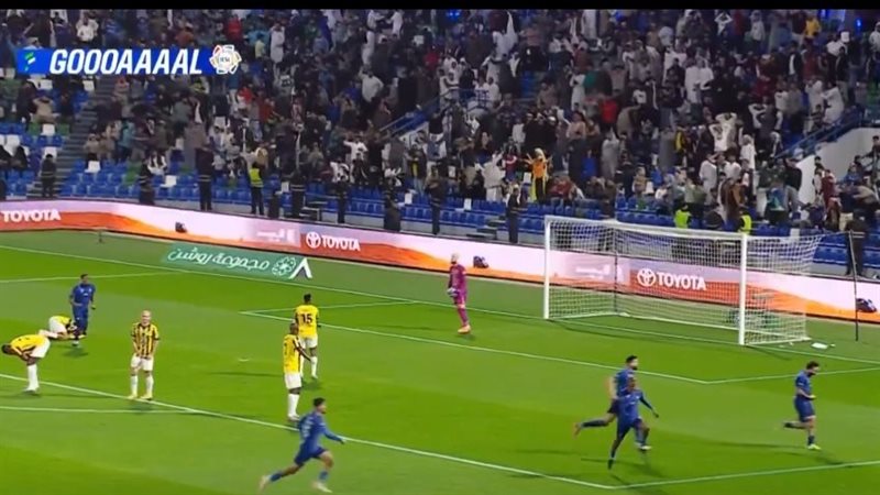 الاتحاد والفتح بالدوري