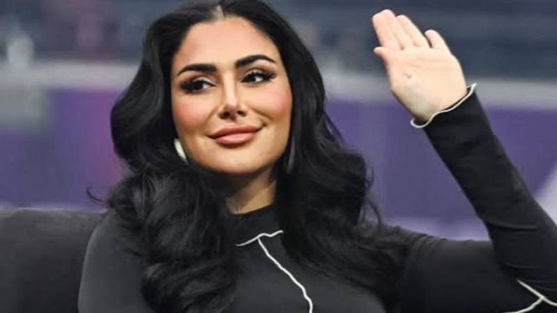 من عالم التجميل إلى