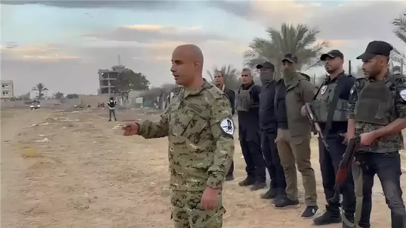 غسان الدهيني 