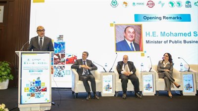 وزير قطاع الأعمال يناقش فرص الشراكة والتوسع الخارجي لشركات المقاولات التابعة 