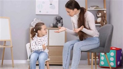 الحب وحده لا يكفي ..أخطاء تربوية يقع فيها معظم الآباء