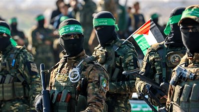 كبير مساعدي نتنياهو : نمهل حماس 60 يوما لنزع سلاحها قبل عودة القتال  