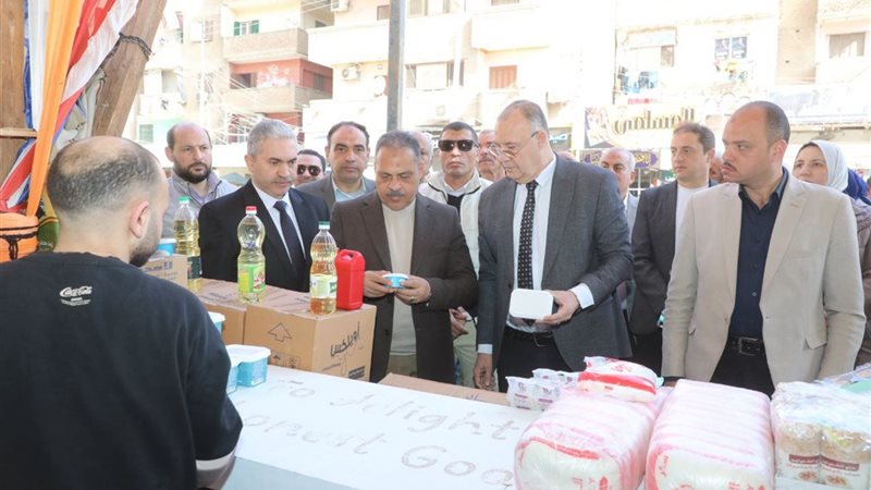 الافتتاح