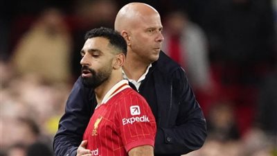 آرني سلوت بعد السقوط أمام فولهام: لا أشعر بالقلق على محمد صلاح