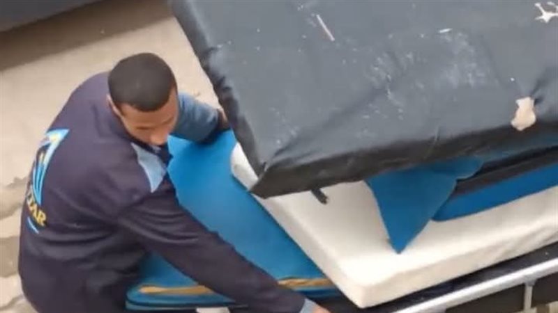 صورة من إزالة السرير