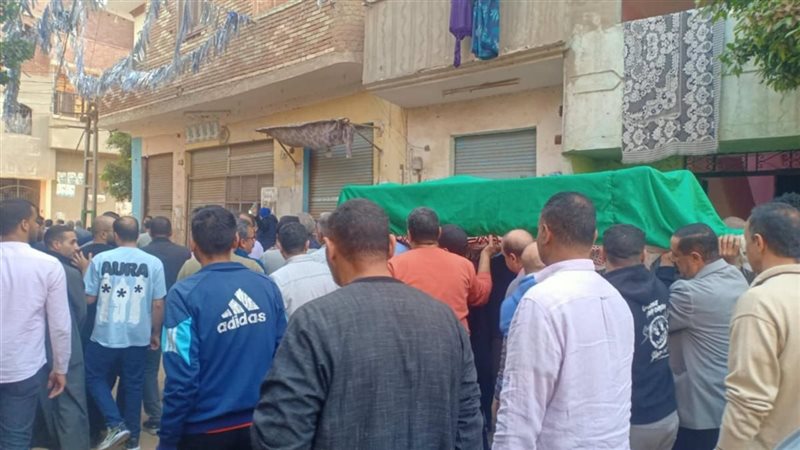 تشييع جثـ.ـمان مدير