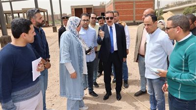 بسعة تخزينية 5 آلاف طن.. محافظ المنوفية يتفقد صوامع قويسنا