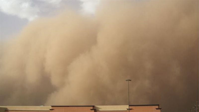 العاصفة الترابية