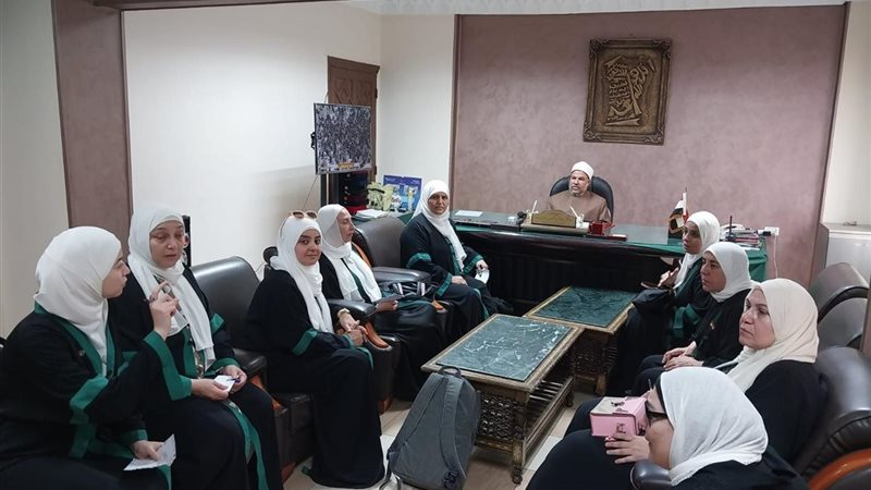 تفاصيل لقاء مدير