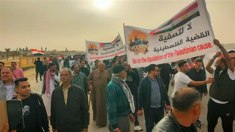 خلال توافد المواطنين
