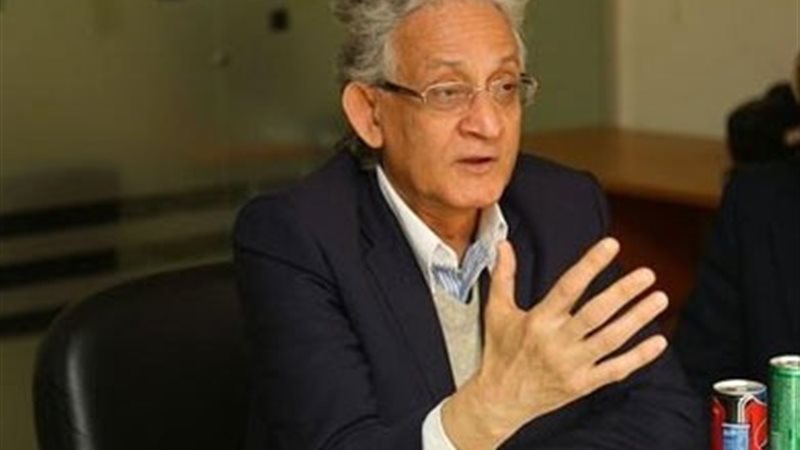 الكاتب عبدالله السيناوى