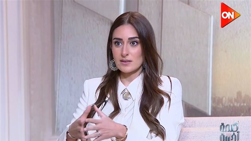 الفنانة أمينة خليل