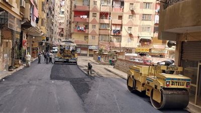 بدء أعمال رصف وتطوير طريق المريوطية بدءا من محور شريف إسماعيل بطول 5 كم| صور