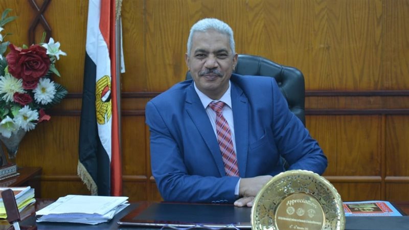 الدكتور محمود صديق