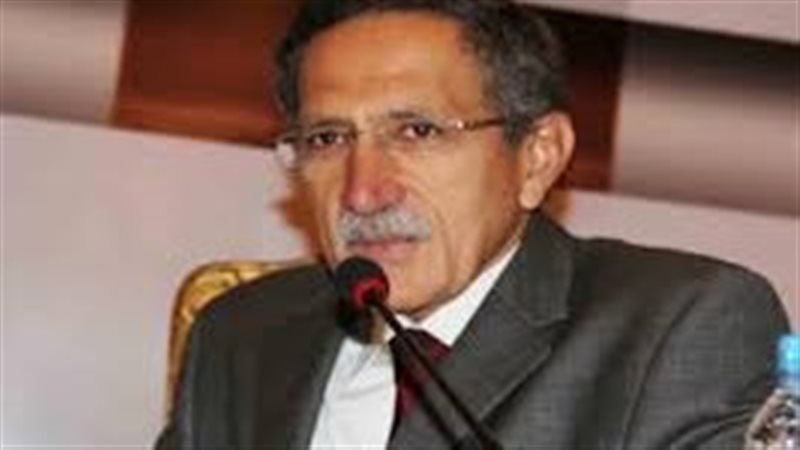 طارق توفيق: سياسات