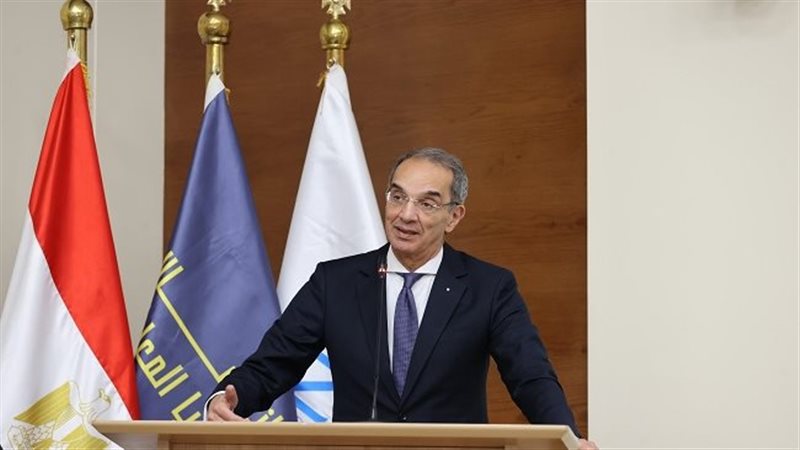 لدكتور عمرو طلعت،