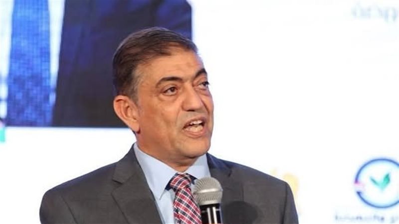 هشام عبد العزيز رئيس