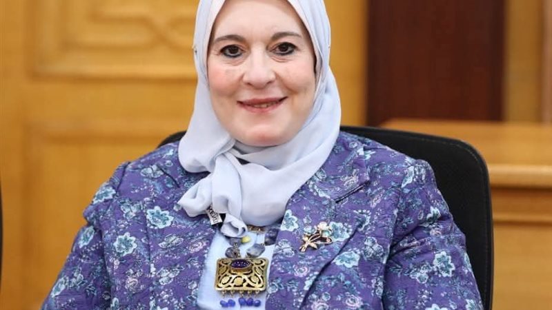 الدكتورة سامية أبو