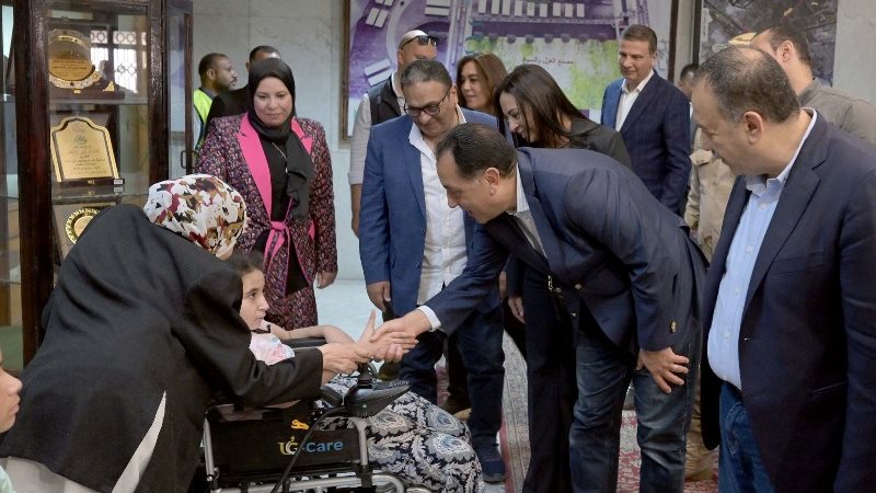 رئيس الوزراء فى أسيوط