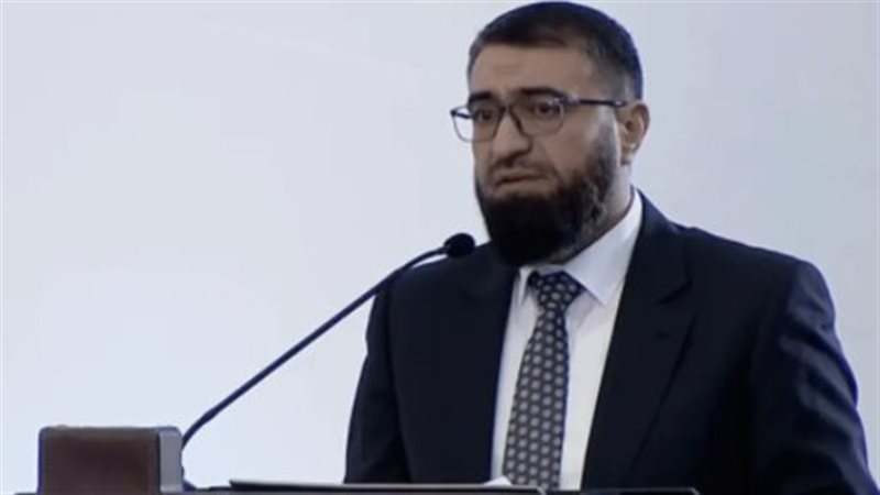 مظهر الويس وزير العدل