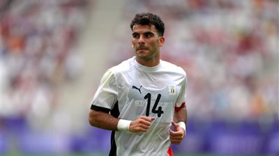 ناقد رياضي: زيزو رحل عن الزمالك من أجل مونديال الأندية