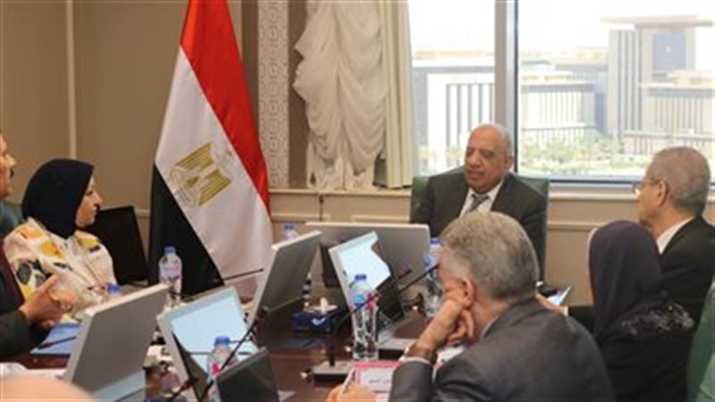 اجتماع وزير الكهرباء