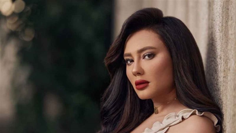الفنانة مي القاضي
