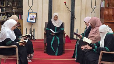 قافلة واعظات الأوقاف تنظم مقرأة ومجلس الصلاة على النبي بالدقهلية