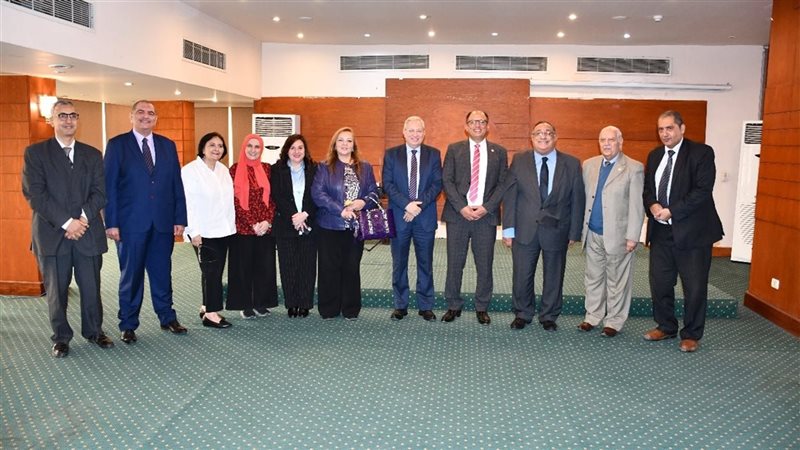 لقاء رئيس جامعة حلوان