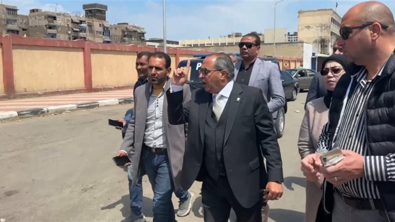 محافظ بورسعيد يعنف