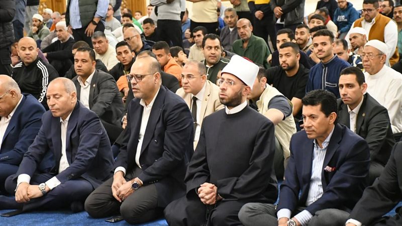 وزراء الأوقاف والرياضة