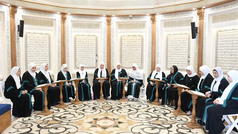 قافلة الواعظات إلى