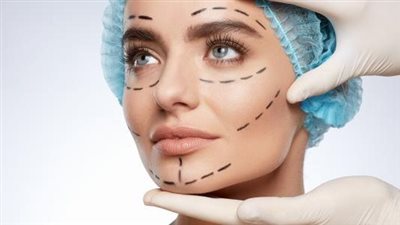 بين الجواز والمنع.. رأي دار الإفتاء في عمليات التجميل