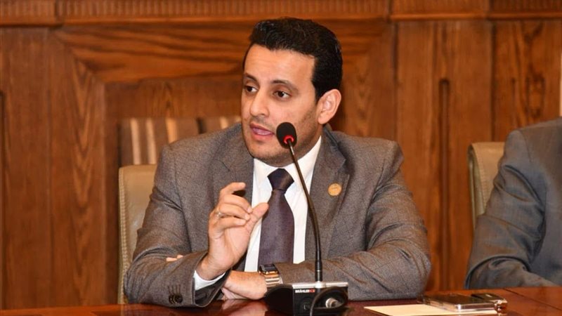 الدكتور أحمد سمير