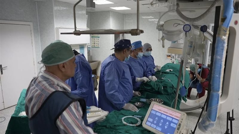 أثناء إجراء العملية