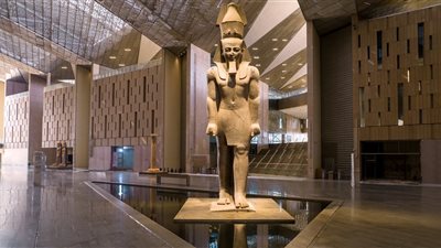 وزيري يكشف تفاصيل تطوير الأهرامات والمتحف المصري الكبير